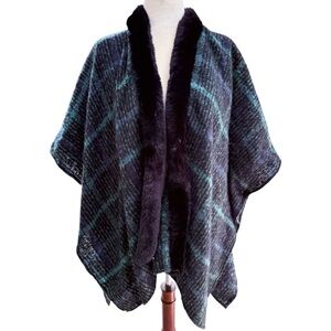 Women’s Plaid Faux Fur Cape Sweater Cardigan Wrap NWT Green Navy Blue Black